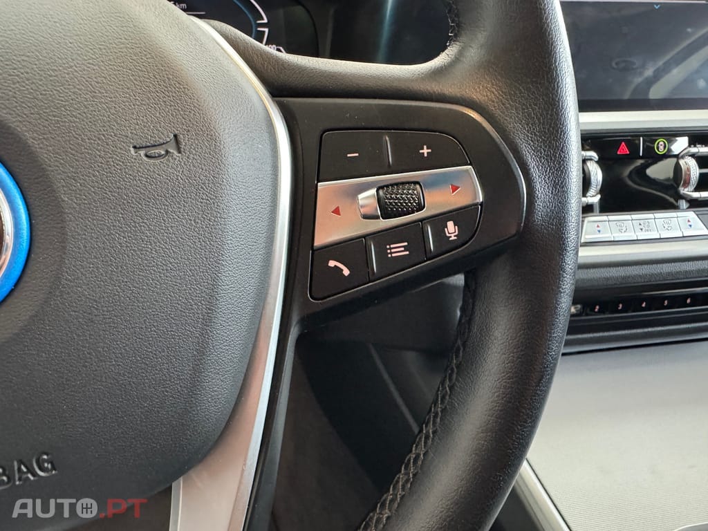 BMW 330 330 e Touring Pack 50 anos M Auto
