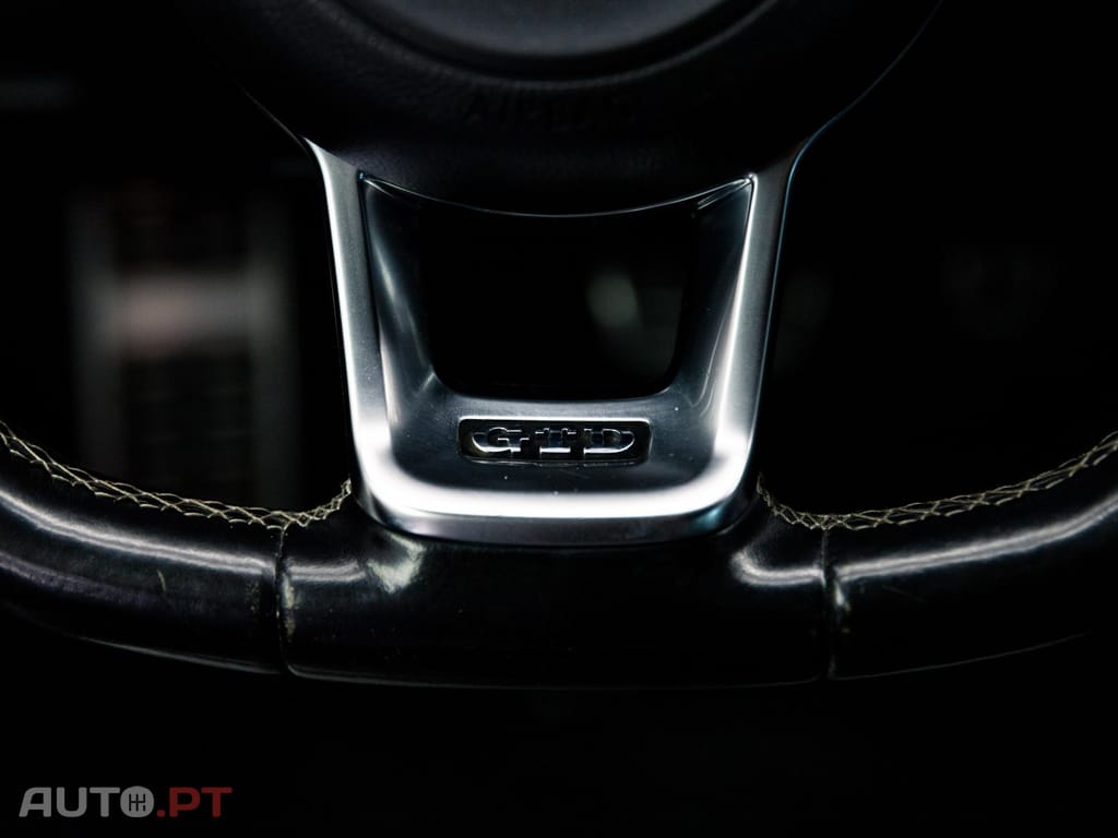 Volkswagen Golf 2.0 TDI GTD DSG