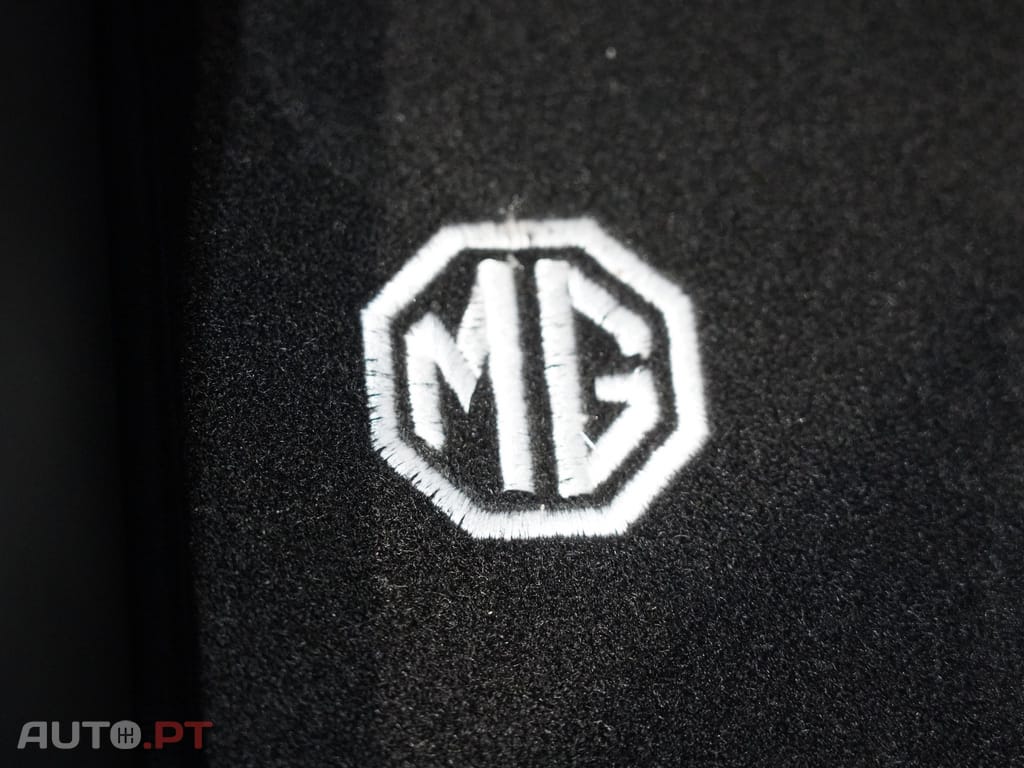 MG MG4 51 kWh Standard