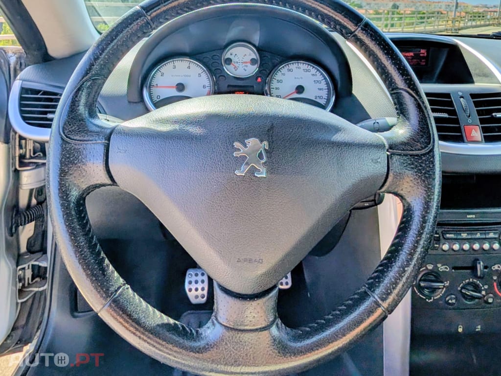 Peugeot 207 CC 16V