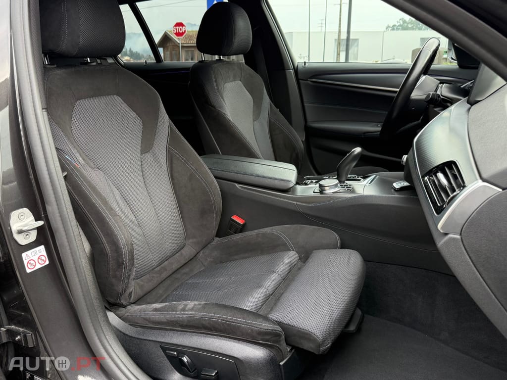 BMW 530 e Pack Desportivo M