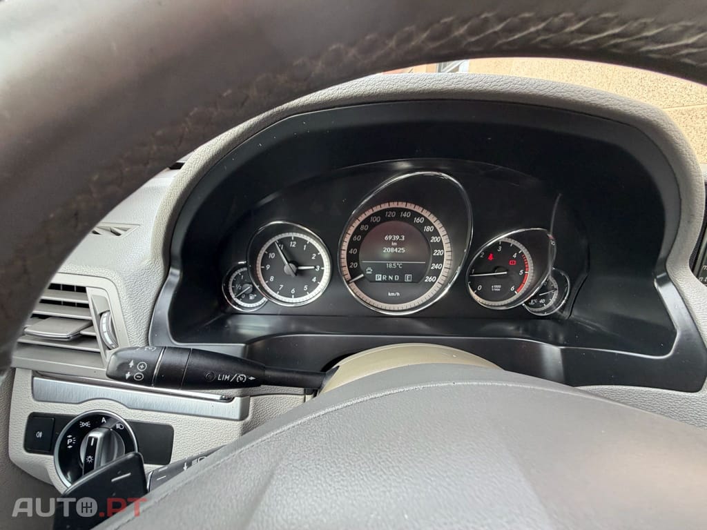Mercedes-Benz E 250 CDI Avantgarde BlueEfficiency