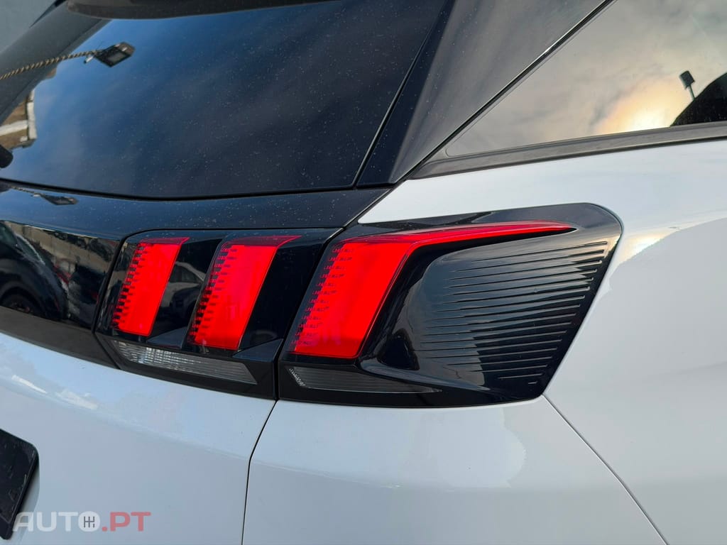 Peugeot 3008 1.5 BlueHDi Allure EAT8