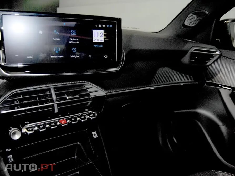 Peugeot 2008 1.2 Hybrid Allure e-DCS6
