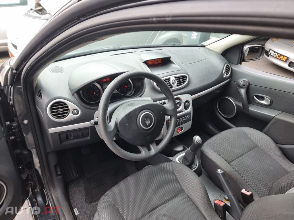 Renault Clio 1.2 16V Rip Curl