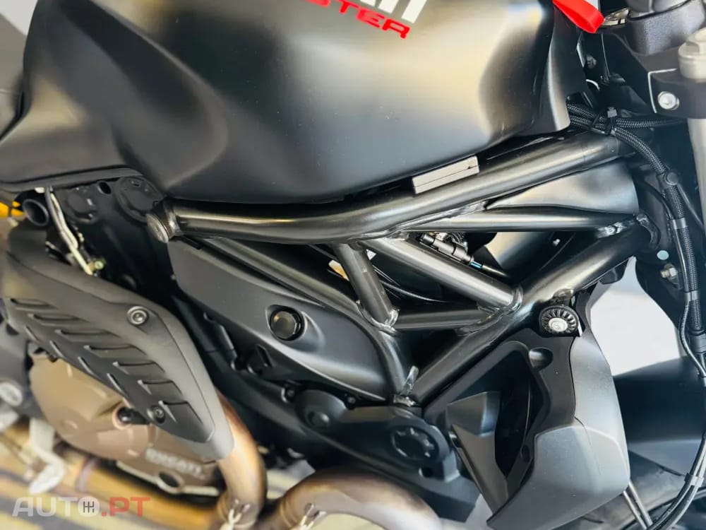 Ducati Monster 821
