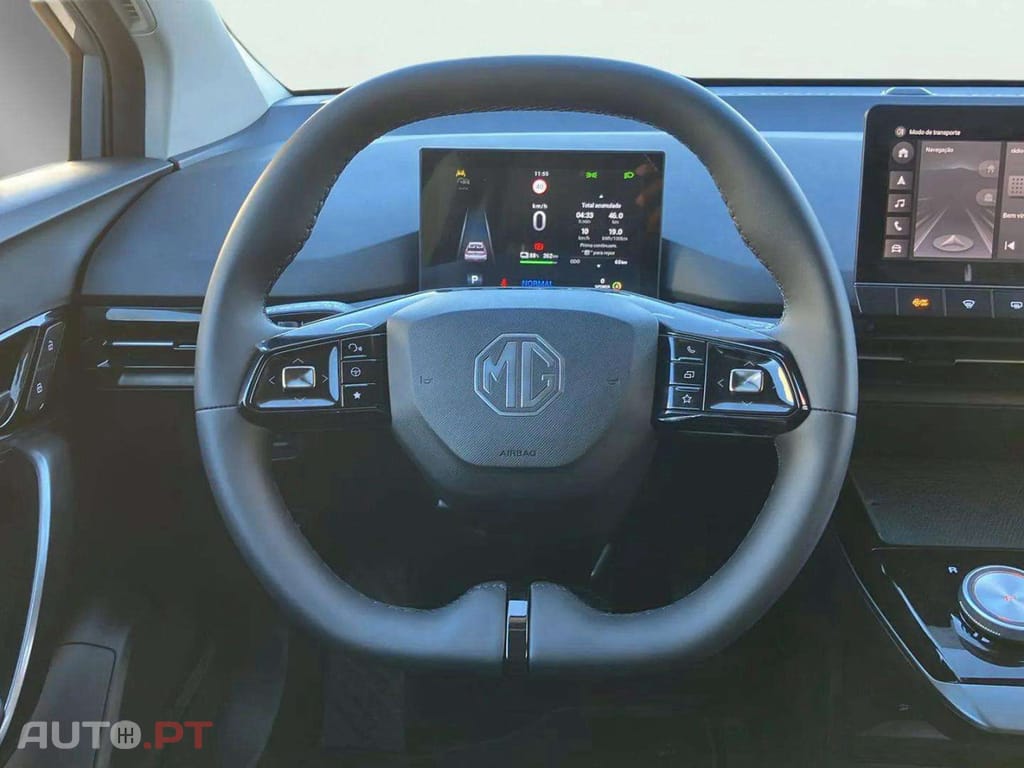 MG MG4 64 kWh Luxury