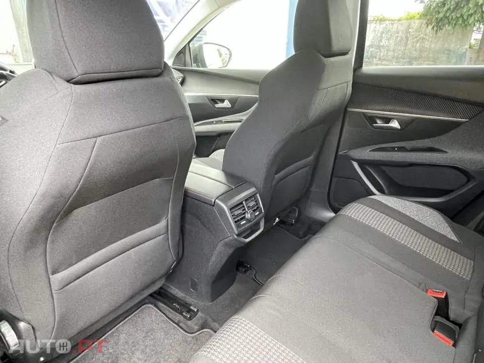 Peugeot 3008 1.5 BlueHDi Active Pack