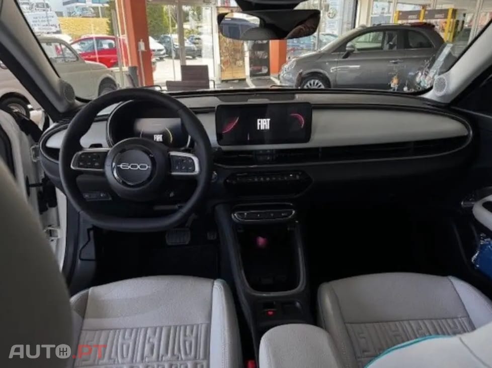 Fiat 600 1.2 Hybrid La Prima