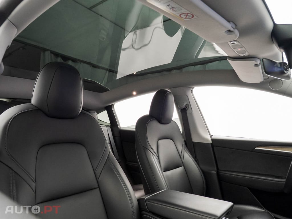 Tesla Model Y Long Range Tração Integral
