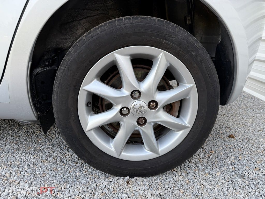 Toyota Yaris 1.0 VVT-i AC