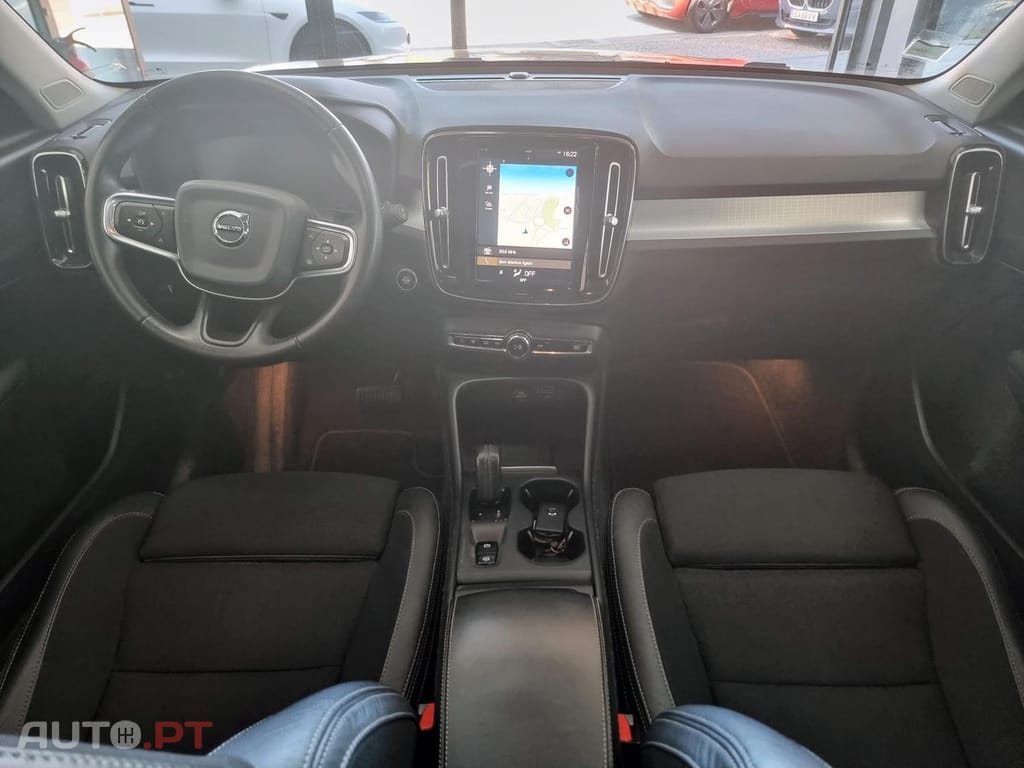 Volvo XC40 2.0 D3 Momentum Plus Geartronic