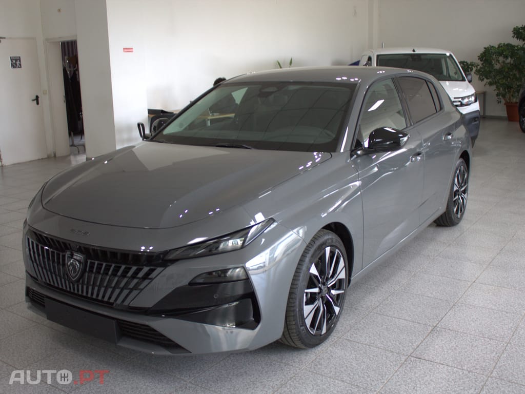 Peugeot 308 Allure Hybrid 136 CV