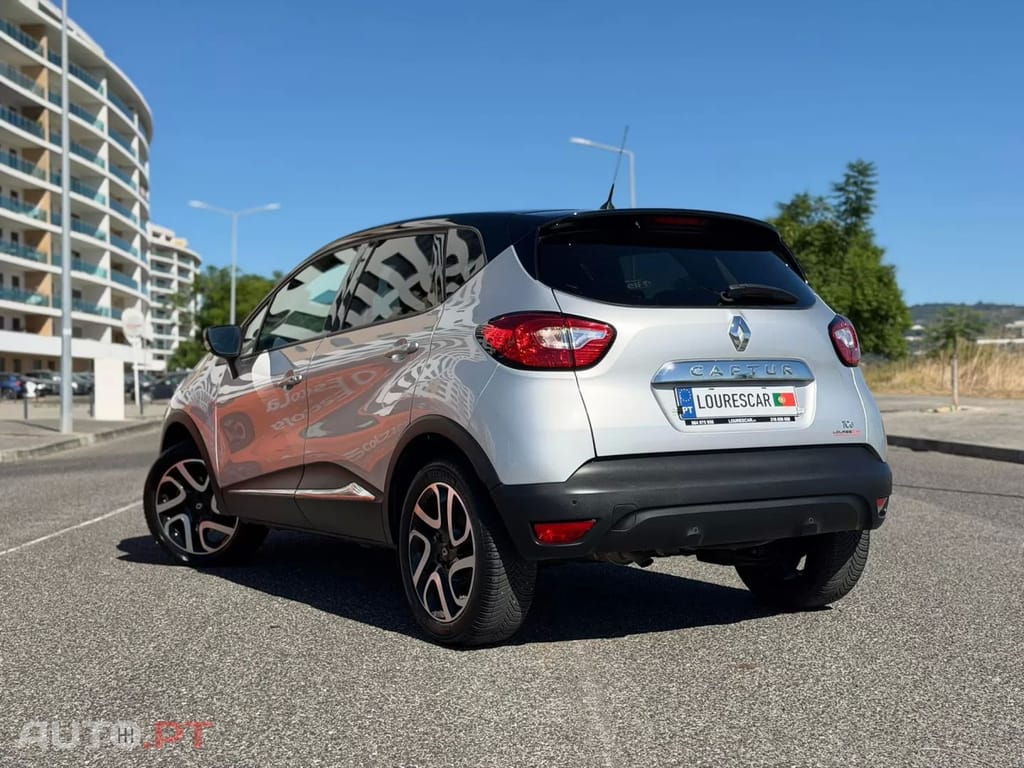 Renault Captur TCe 120 EDC Dynamique — fotografia 5