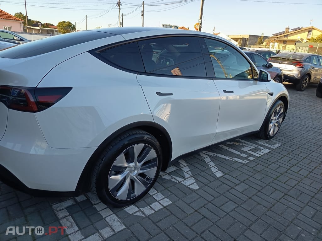 Tesla Model Y Tração Traseira