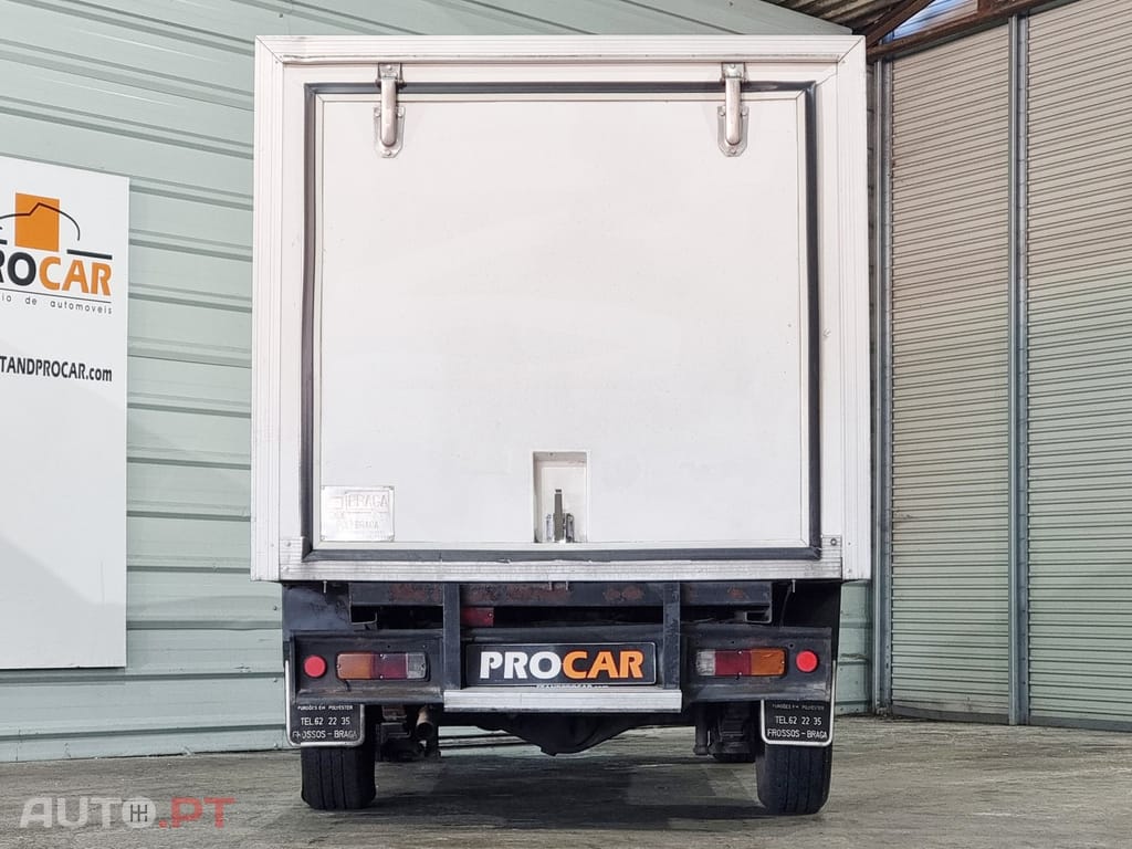 Toyota Hilux 2.4 D LN145LM Cx Met.