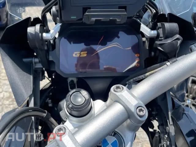 BMW C 650 GT 1200 GS Exclusive triple back