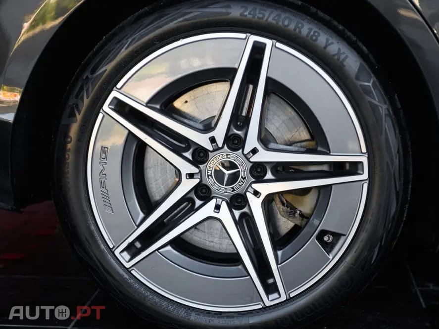 Mercedes-Benz C 300 e AMG Line