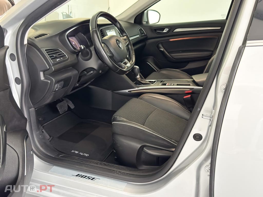 Renault Mégane Sport Tourer 1.5 Blue dCi Bose Edition EDC