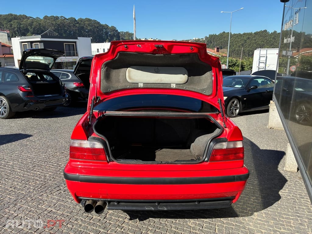 BMW 328 i Coupé M Sport