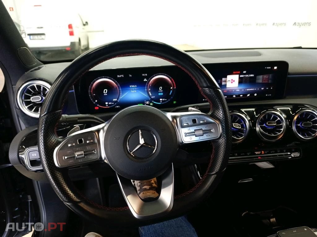 Mercedes-Benz A 250 e AMG Line