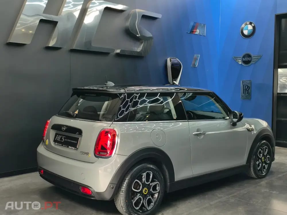 MINI Cooper Cooper SE