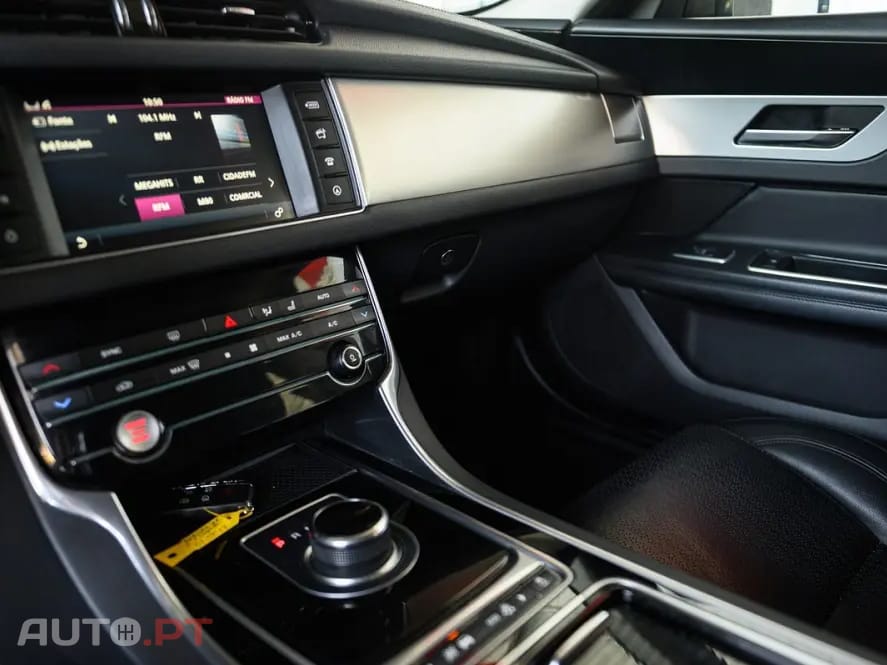 Jaguar XF 2.0 D R-Sport Aut.