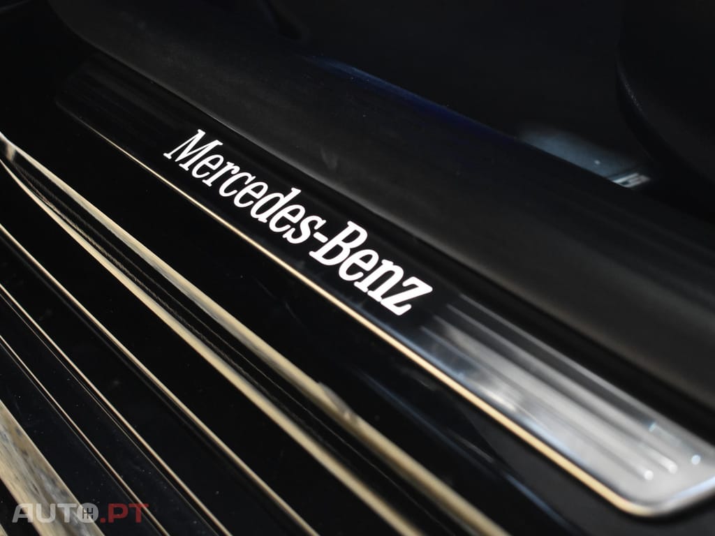 Mercedes-Benz A 250 e AMG Line 8G-DCT AMG Line