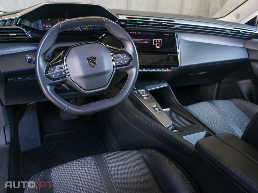 Peugeot 308 1.2 PureTech Allure EAT8