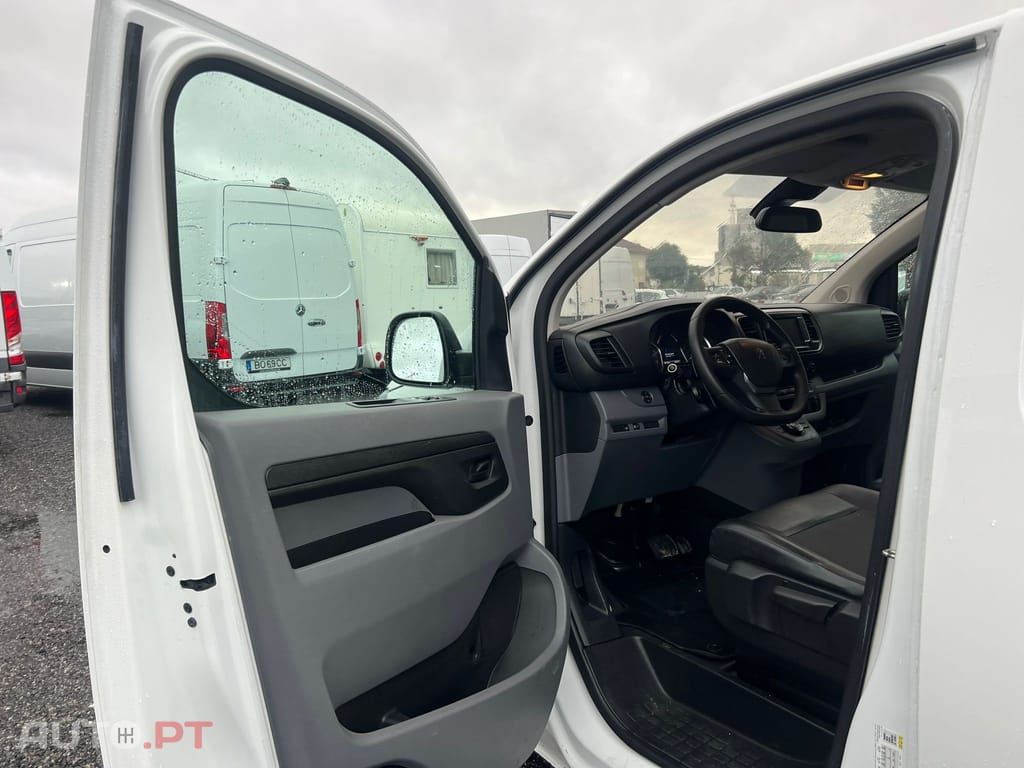 Peugeot Expert 2.0 BlueHDi L2H1 Premium Standard EAT8