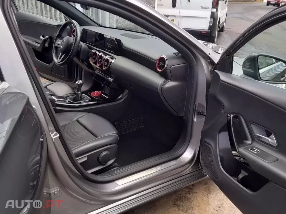 Mercedes-Benz A 180 d Business Solutions