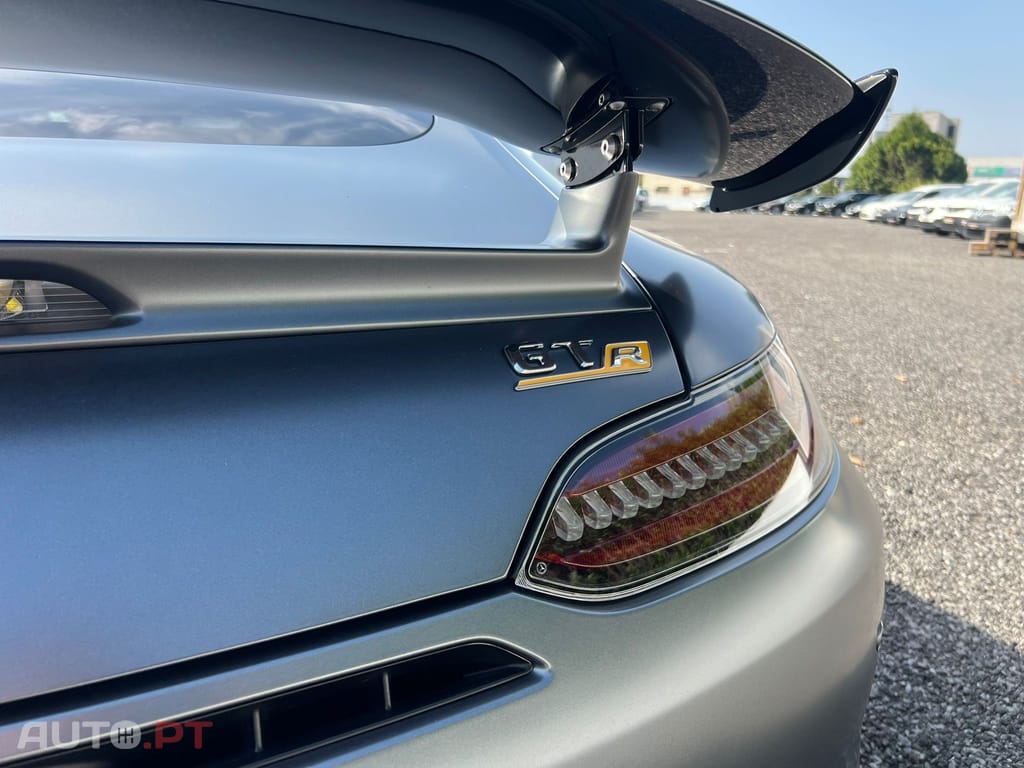 Mercedes-Benz AMG GT R