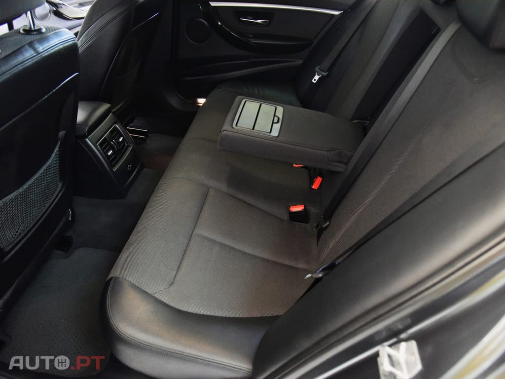 BMW 330 e iPerfomance Line Sport