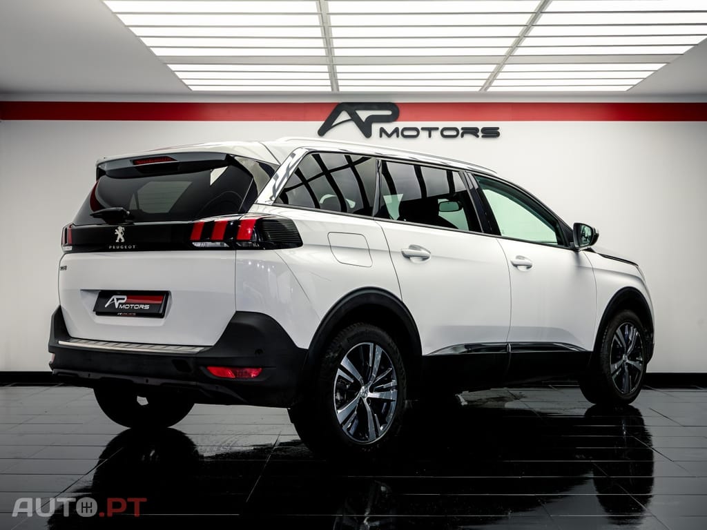 Peugeot 5008 1.5 BlueHDi Allure EAT8