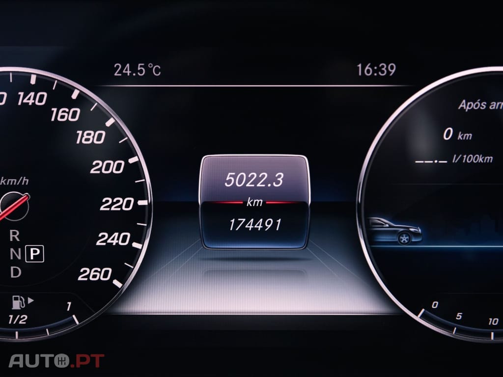 Mercedes-Benz E 220 d AMG Line