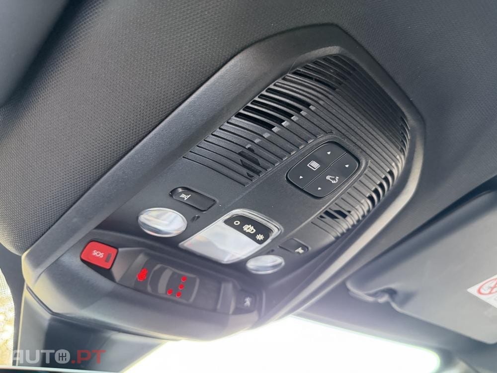 Peugeot 3008 1.6 Hybrid GT Pack e-EAT8