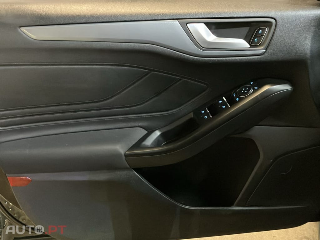 Ford Focus 1.0 EcoBoost Active Aut.