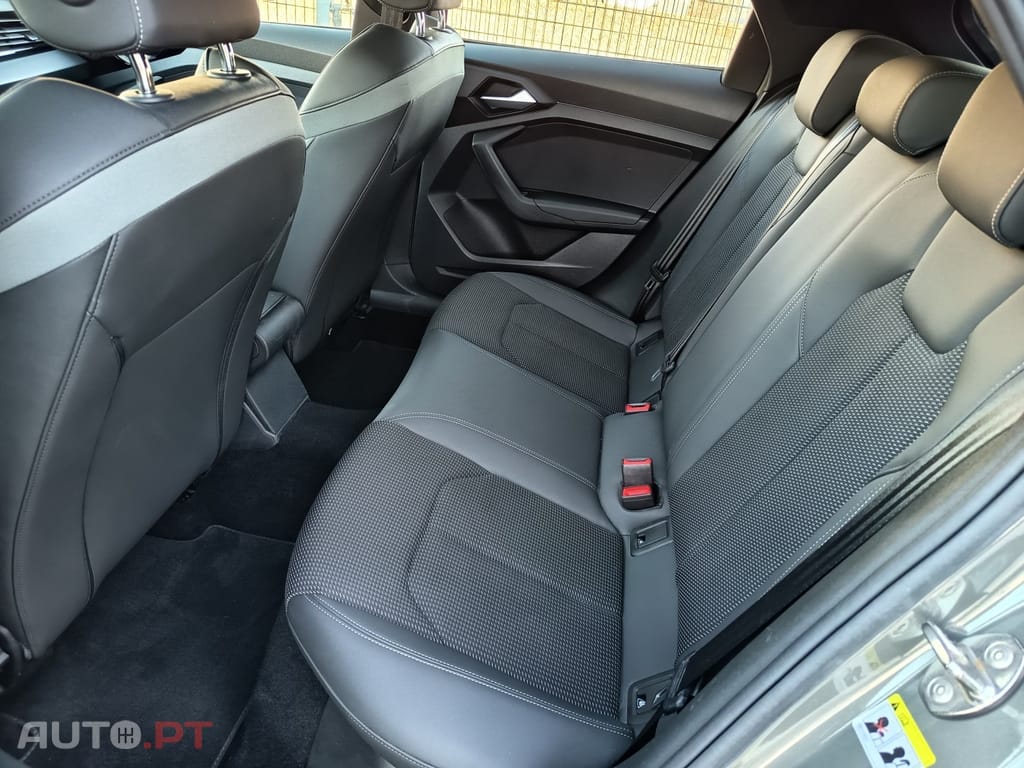 Audi A1 25 TFSI S line