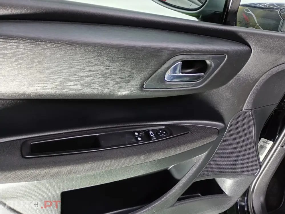 Citroën C4 1.6 HDi Exclusive — fotografia 13