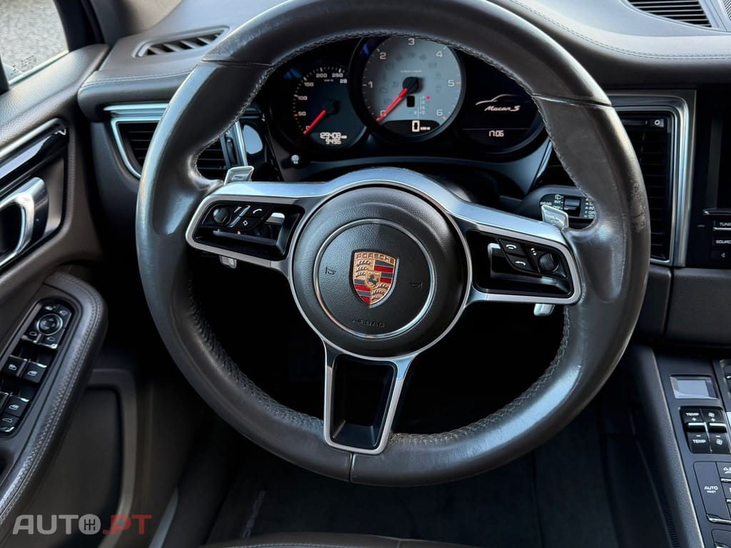 Porsche Macan S