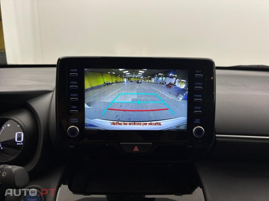 Toyota Yaris Cross Hybrid Dynamic Business 2WD