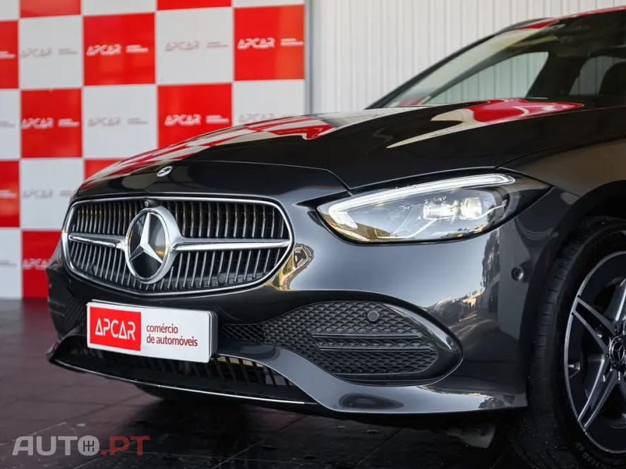 Mercedes-Benz C 300 e AMG Line