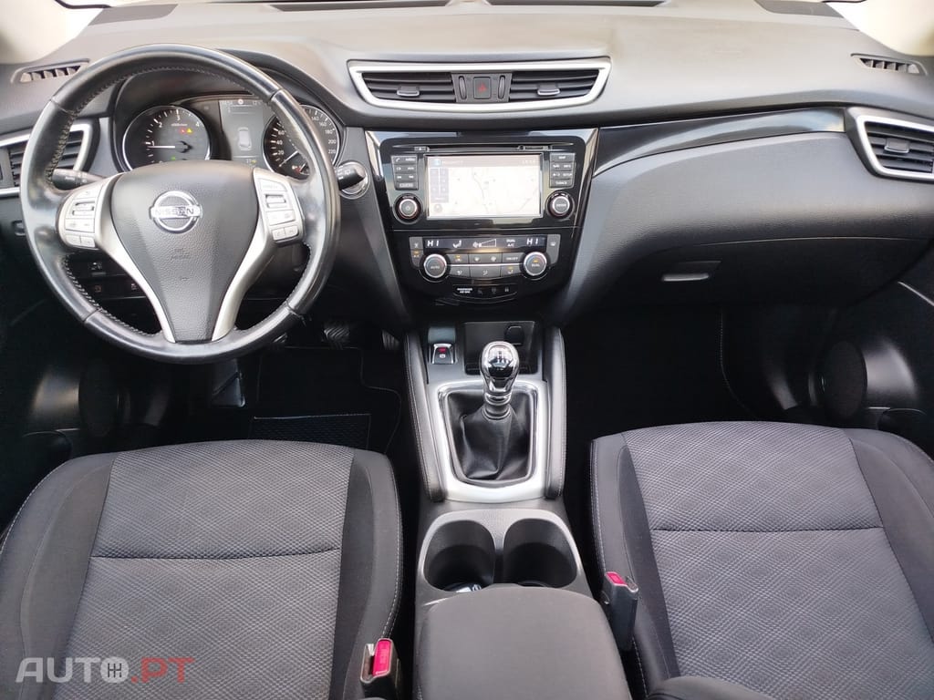 Nissan Qashqai 1.6 dCi N-Connecta 18