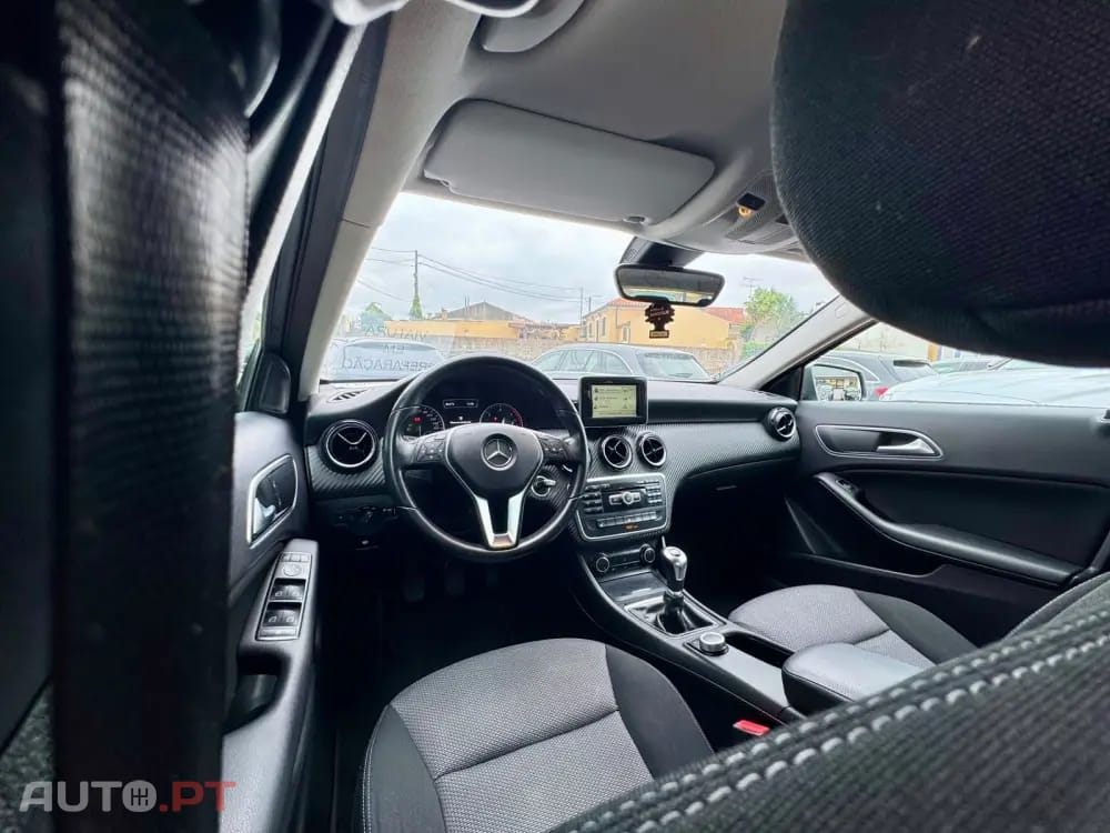 Mercedes-Benz GLA 180 d Style
