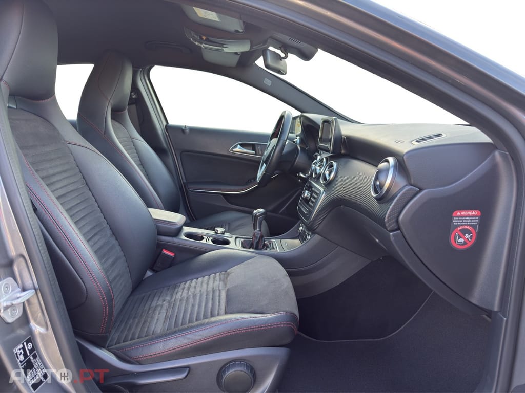 Mercedes-Benz A 180 d AMG Line