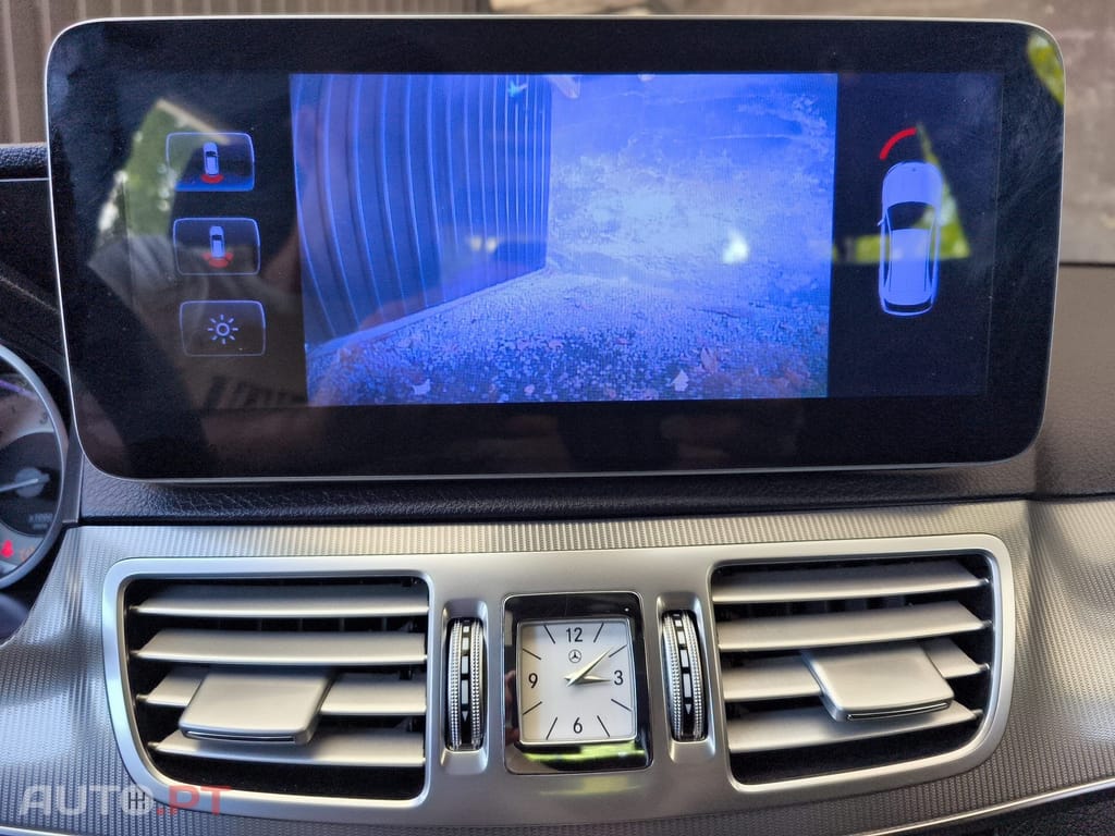 Mercedes-Benz E 300 BlueTEC Hybrid Avantgarde