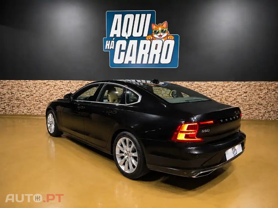 Volvo S90 2.0 T8 Momentum AWD Geartronic