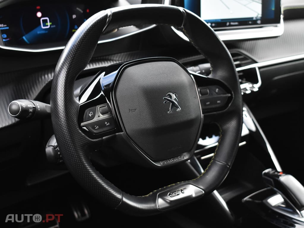 Peugeot E-208 50 kWh GT
