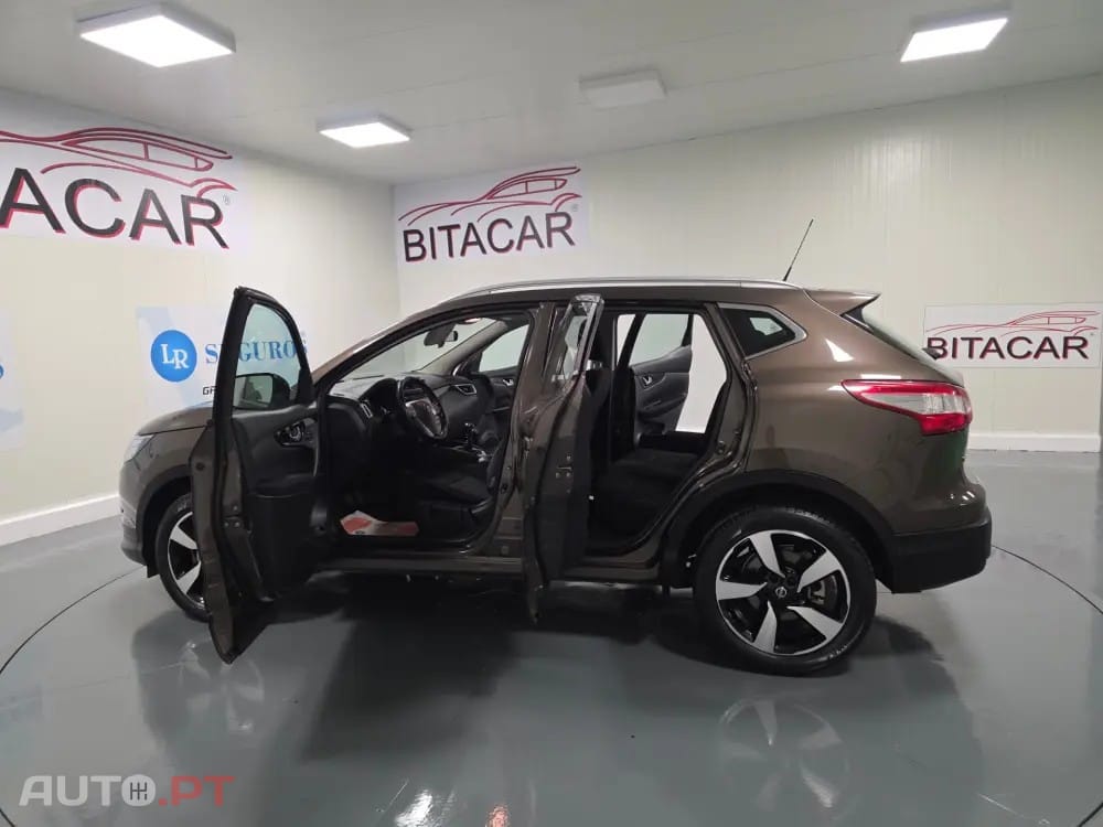Nissan Qashqai 1.5 dCi N-Connecta Led