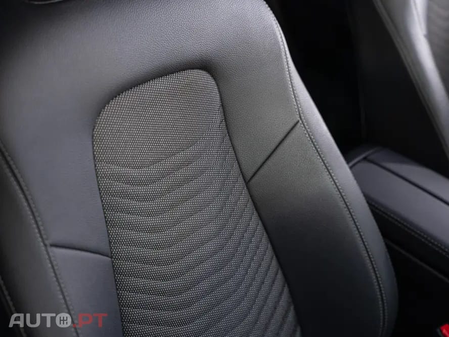 Mercedes-Benz A 250 e